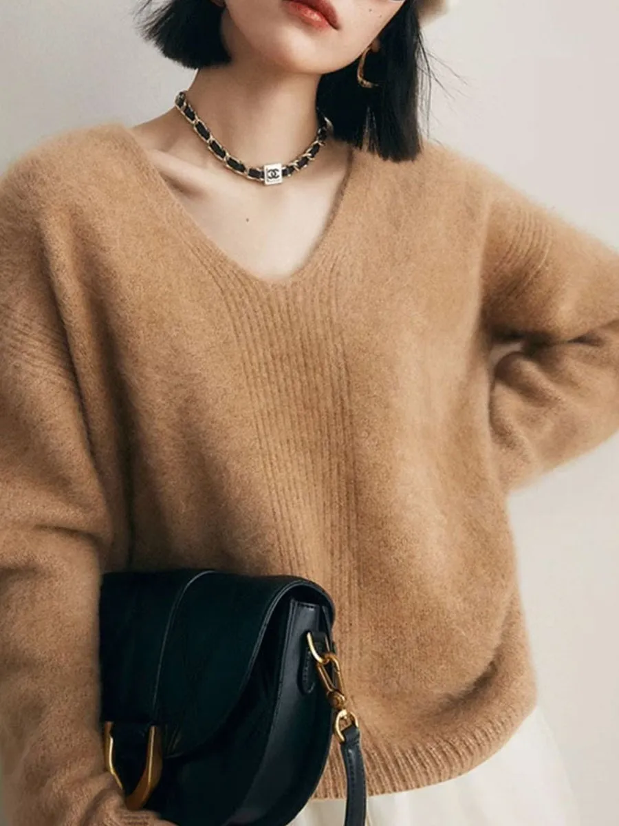 Cozy V-Neck Knitted Sweater in Soft Mink