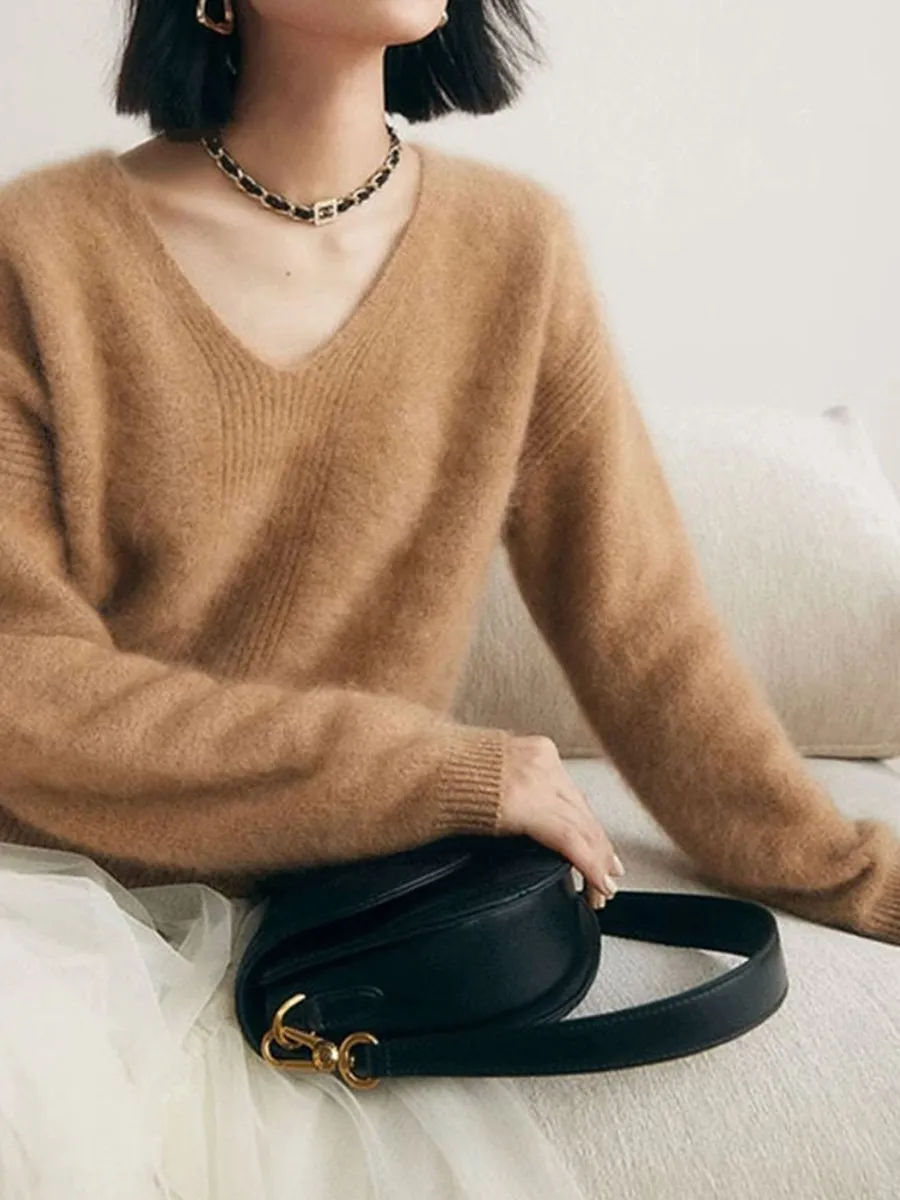 Cozy V-Neck Knitted Sweater in Soft Mink