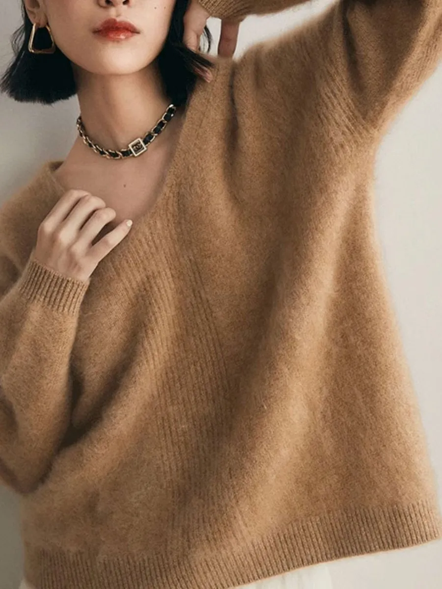 Cozy V-Neck Knitted Sweater in Soft Mink