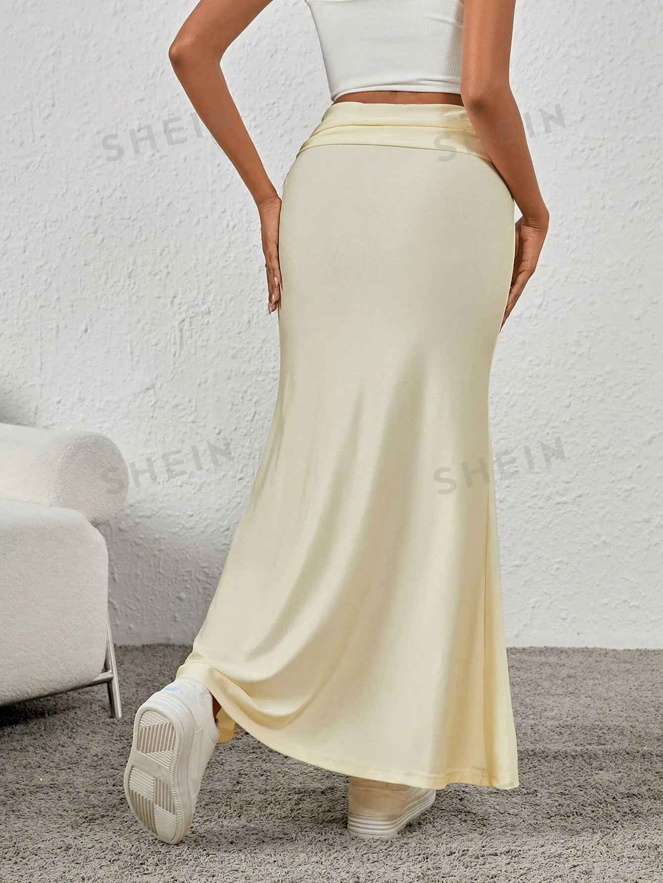EZwear Solid Color Pleated Detail Skirt