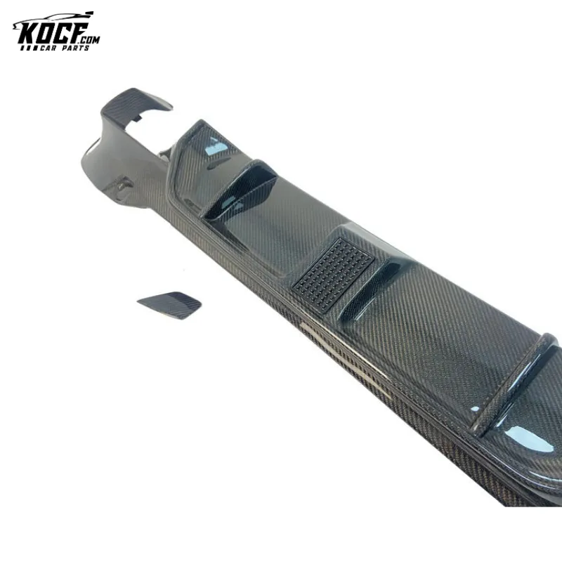 For BMW F90 M5 KHL style Carbon Fiber Rear Bumper Lip Diffuser Spoiler with LED