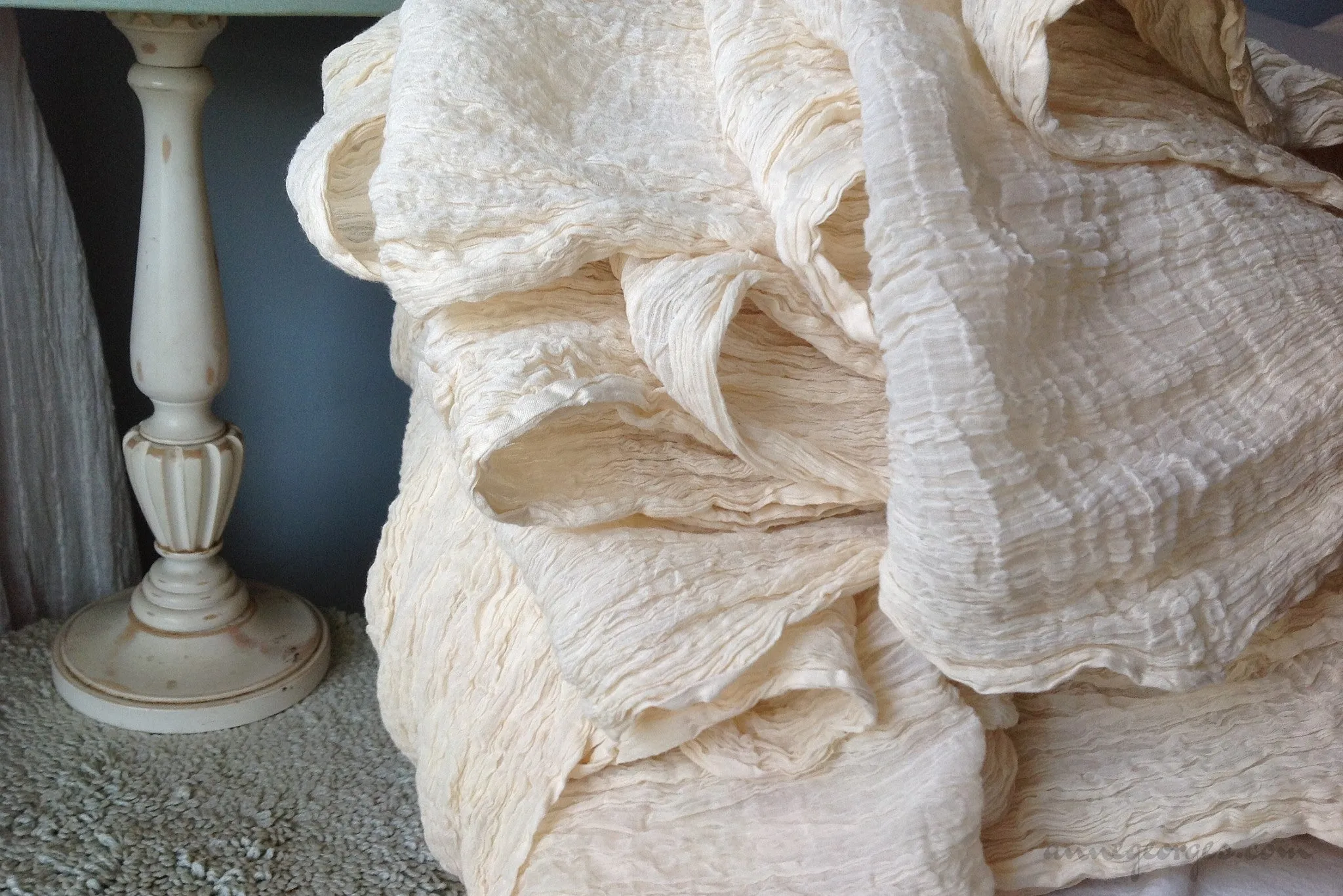 Handwoven Organic Cotton Fabric ( Crepe 80s, Unbleached Dyeable )