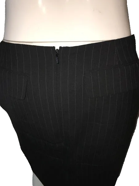 Moda International 80's Skirt Black Pin Stripe Size 8 SKU 000094