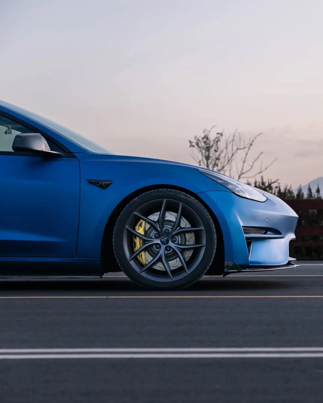 Robot Craftsman Crypton Side Skirts for Tesla Model 3 Performance/Base Carbon Fiber/FRP