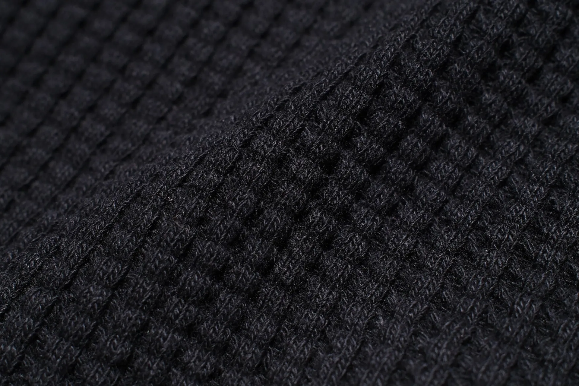 UES Ultra Heavyweight "Big Waffle" L/S Henley Thermal (Black)