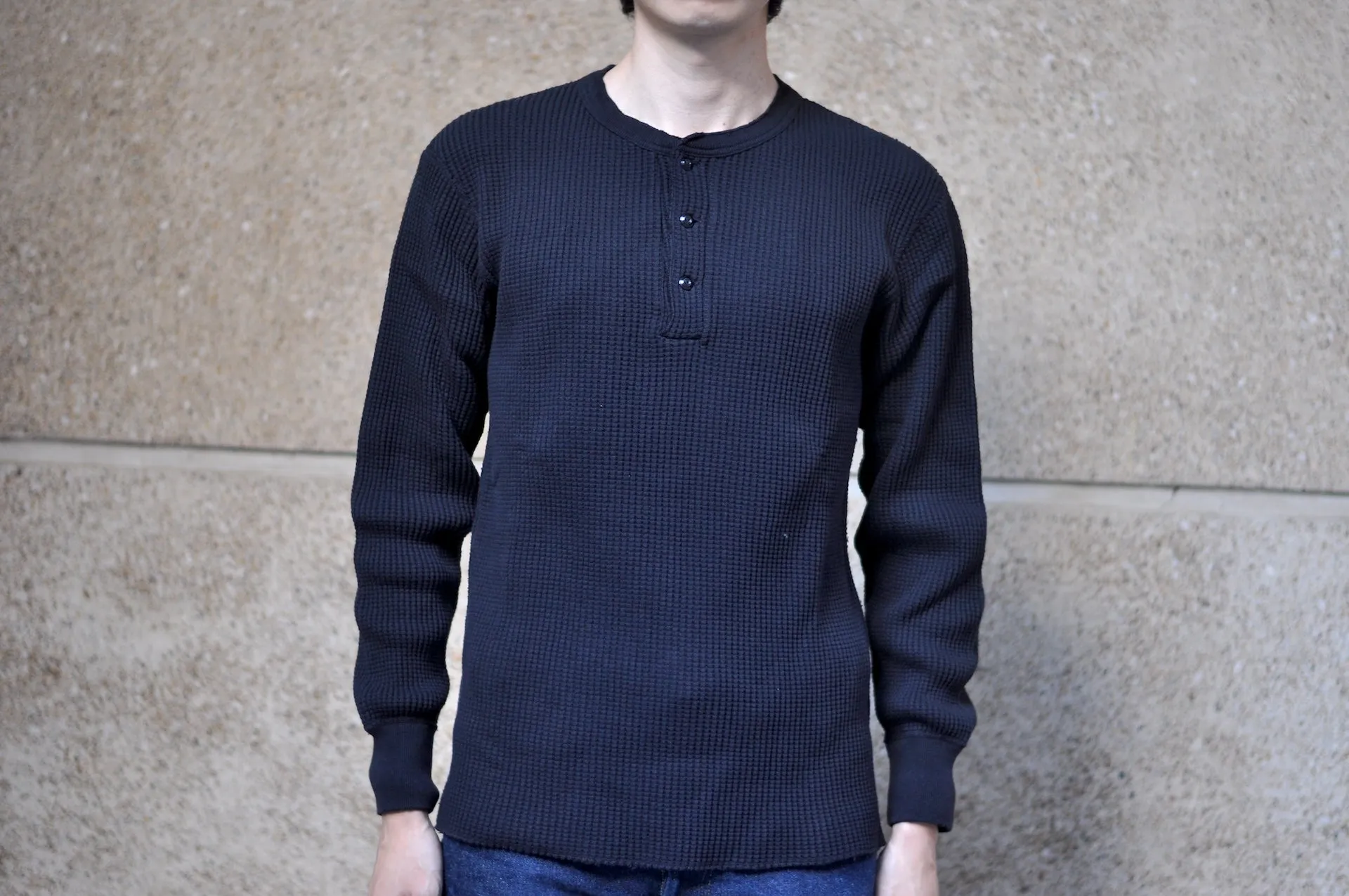 UES Ultra Heavyweight "Big Waffle" L/S Henley Thermal (Black)