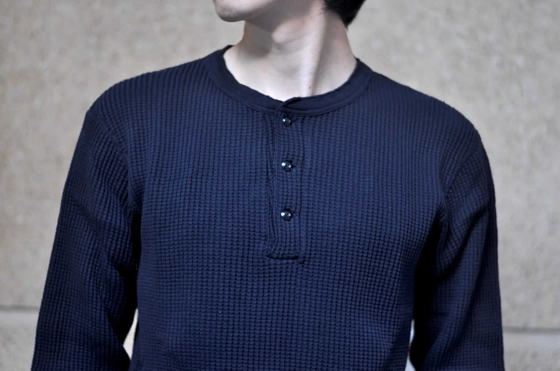 UES Ultra Heavyweight "Big Waffle" L/S Henley Thermal (Black)