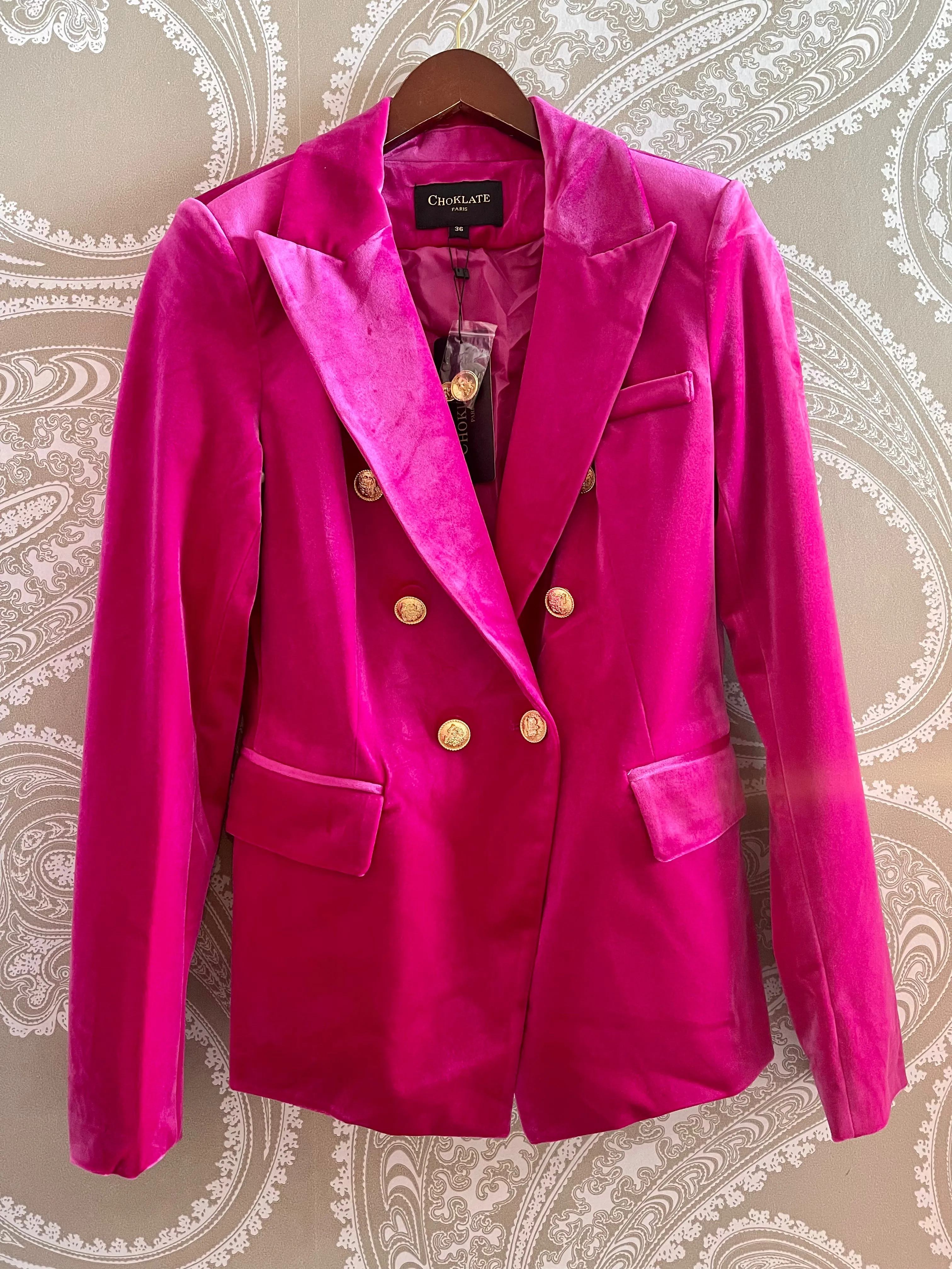 Victoria Velvet Blazer Magenta