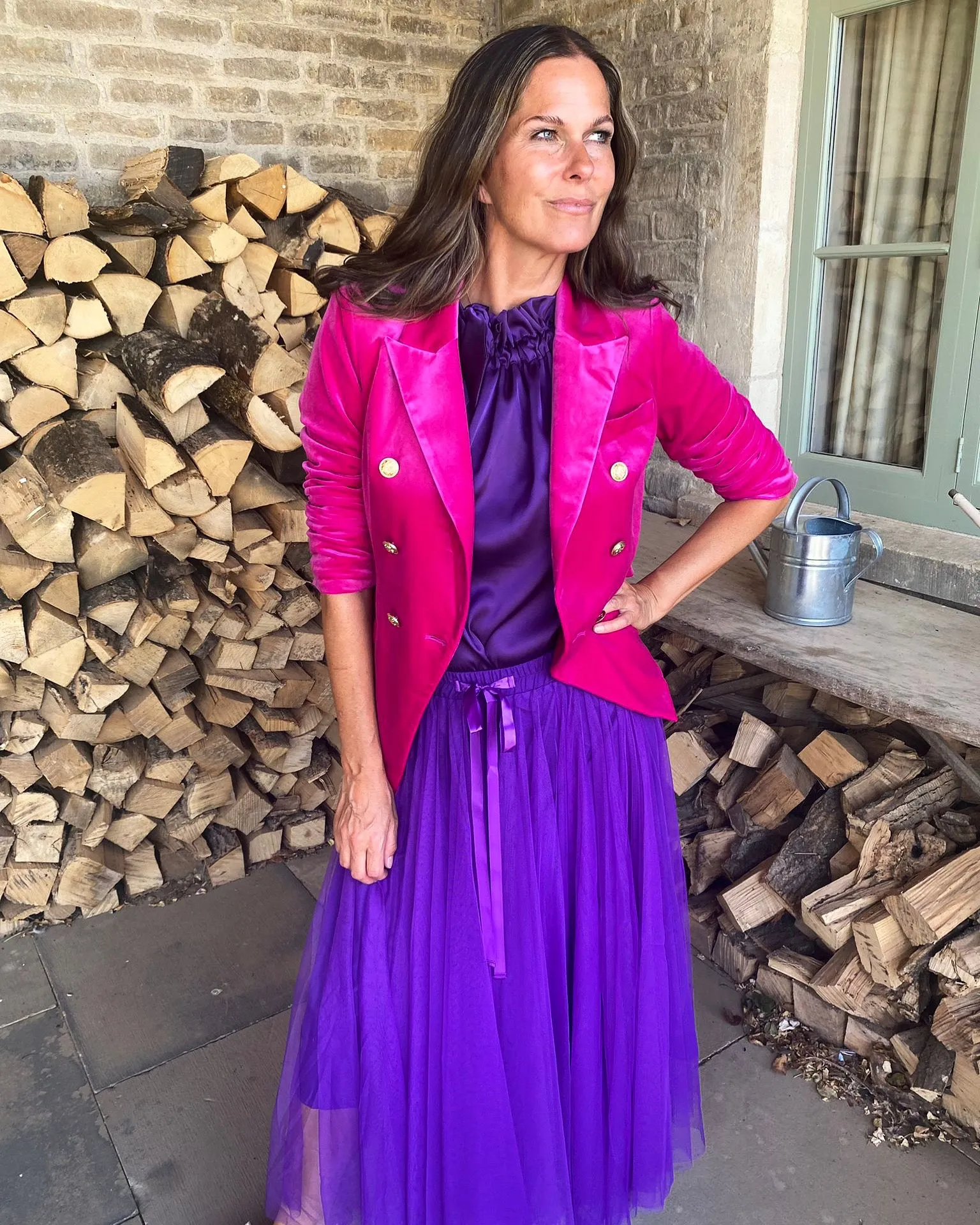 Victoria Velvet Blazer Magenta
