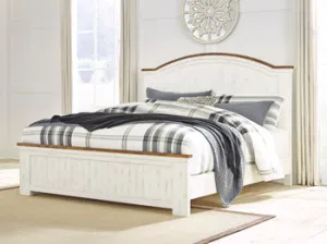 Wystfield Casual Master Bedroom King/Cal King Panel Headboard